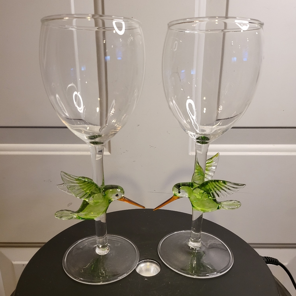 Artisan Hummingbird Colored Wine Glasses - Picture 3 of 16